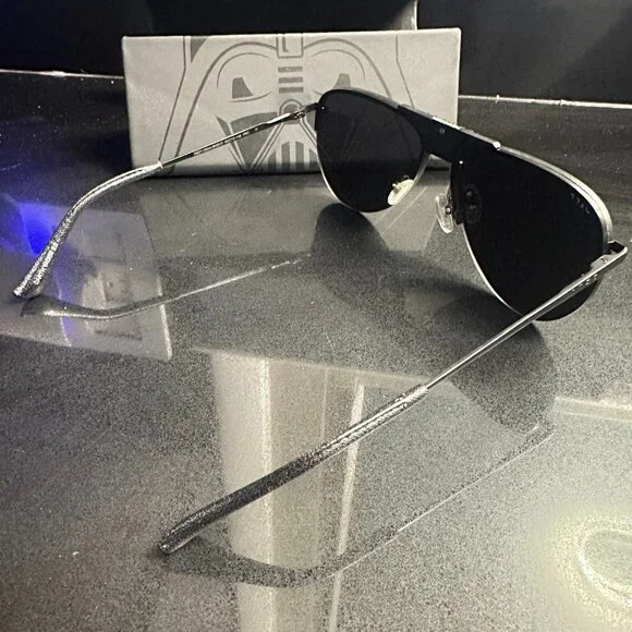 DIFF Star Wars Darth Vader Designer - Picture 6 of 13